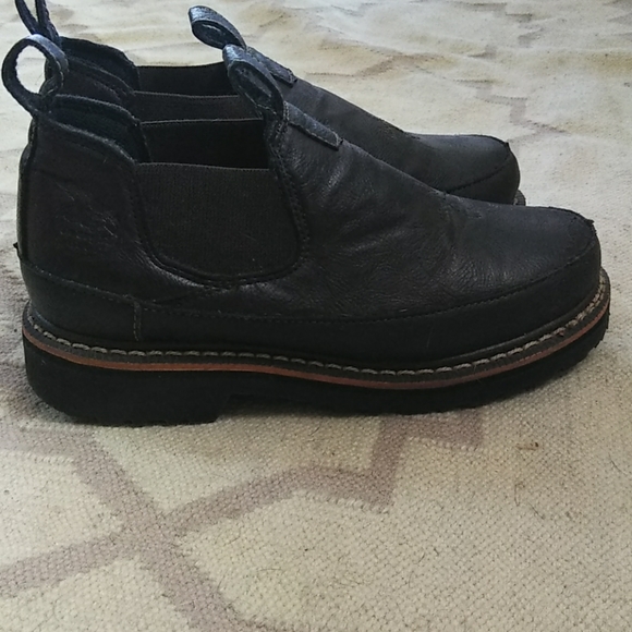 Hiking slip on boots - Picture 2 of 5